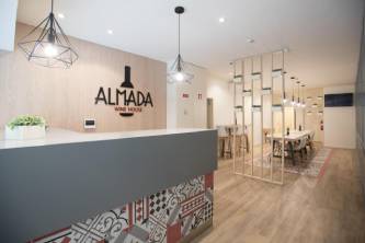 almada-wine-house-1